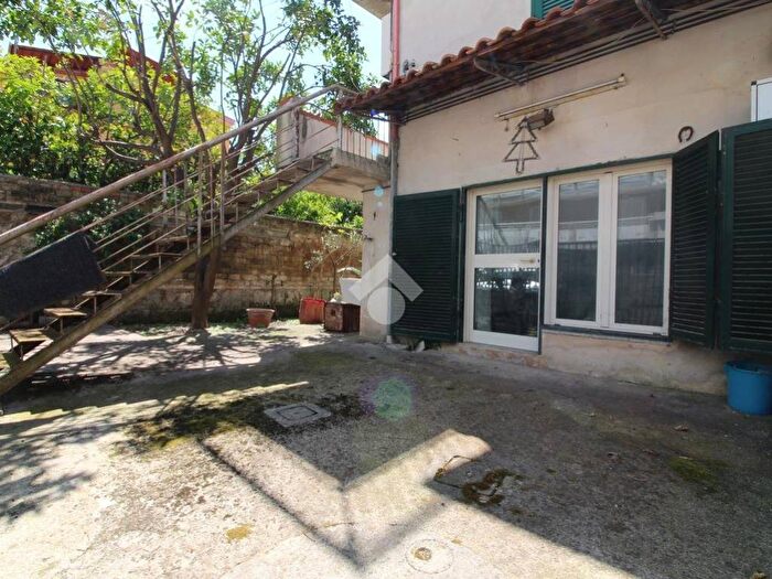 Casa con 6 locali in vendita in Via brescia, Casagiove