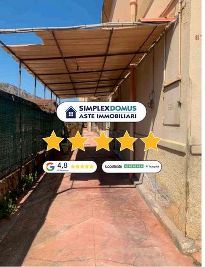 Appartamento quadrilocale in vendita in Via Aloi, Falsomiele, Palermo