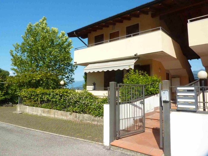 Appartamento trilocale in vendita in Via Sciana, Centro, Porto Valtravaglia