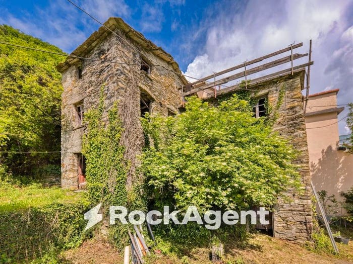 Casa trilocale in vendita in Via Oneto, Villa Oneto, San Colombano Certenoli