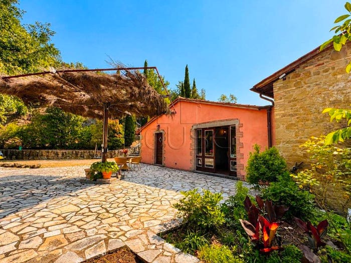 Casa con 6 locali in vendita in Strada Provinciale di Trestina, San Leo Bastia, Città di Castello