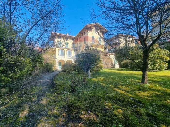 Casa con 6 locali in vendita in Via Antonio Serpentiero, San Biagio Thes, Biella