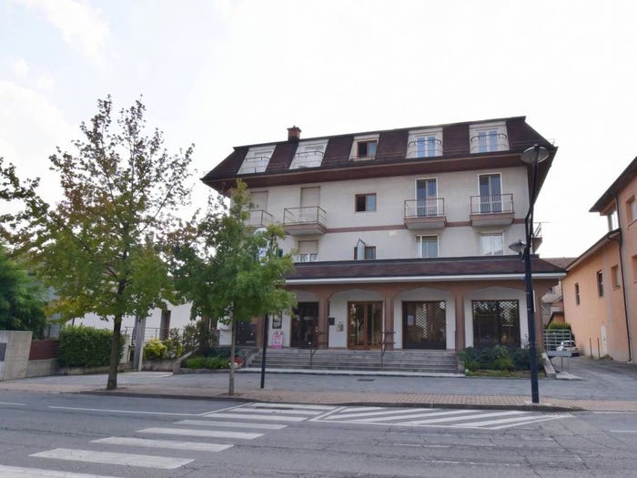 Casa con 6 locali in vendita in Via Villanova Mondovì, Centro, Pianfei