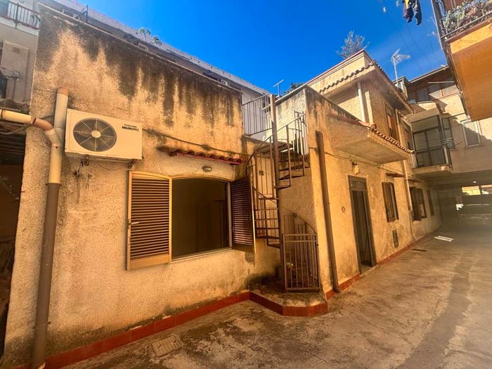 Appartamento bilocale in affitto in Via Villagrazia, Villagrazia, Palermo