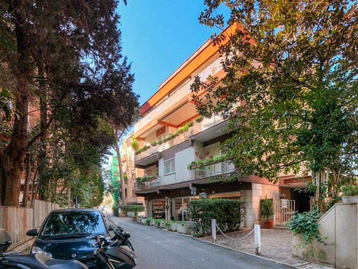 Appartamento con 5 locali in vendita in Via Roccaraso, Cortina d'Ampezzo, Roma