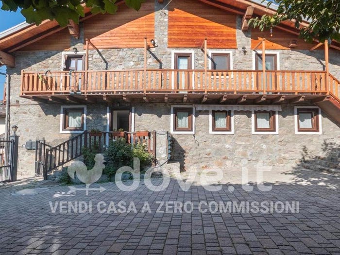 Casa trilocale in vendita in Villaggio Povil, Chantignan, Quart