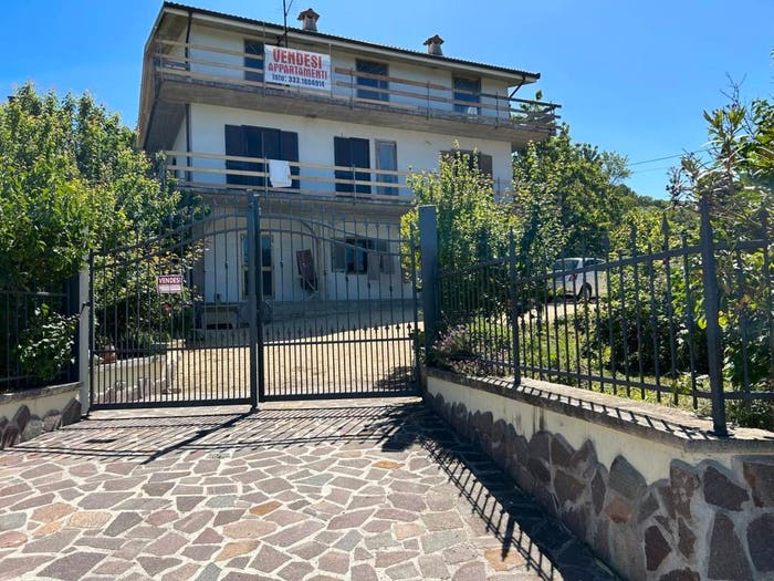 Casa con 5 locali in vendita in Strada Provinciale del Cavaliere, Pereto