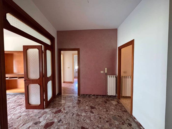 Appartamento quadrilocale in vendita in Via Roma, Vallecorsa