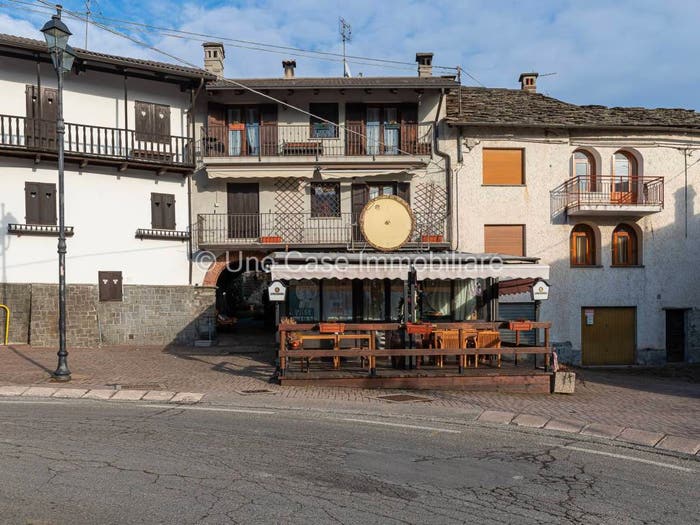 Casa con 6 locali in vendita in Piazza Ricardi, Meugliano, Valchiusa