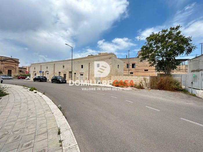 Casa con 6 locali in vendita in Via Lequile, Stazione, Lecce