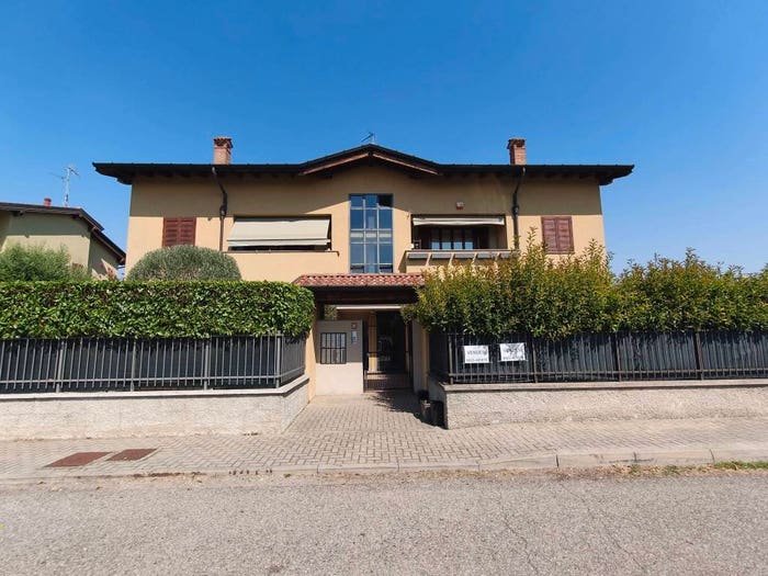 Appartamento trilocale in vendita in Via Madre Teresa di Calcutta, Guardamiglio