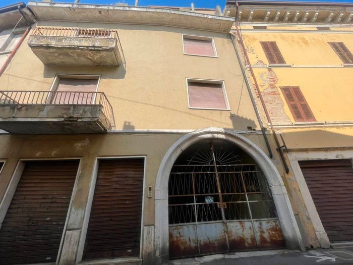 Casa quadrilocale in vendita in Via Giuseppe Mazzini, Centro, Carpenedolo