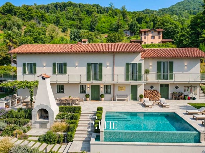 Casa con 6 locali in vendita in Via Vararo, Laveno, LavenoMombello