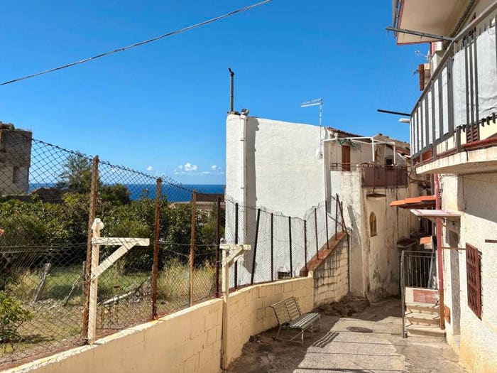Casa quadrilocale in vendita in Via Motta, Centro, Paola