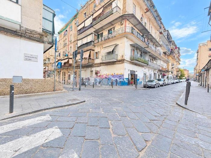 Appartamento bilocale in vendita in Via San Cosmo Fuori Porta Nolana, Garibaldi Ferrovia, Napoli