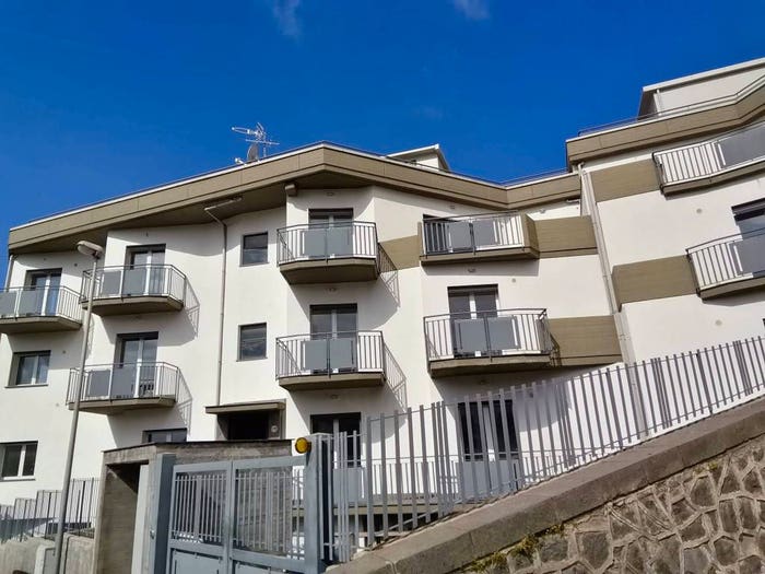Appartamento quadrilocale in vendita in Via Roma, Centro, Camporotondo Etneo