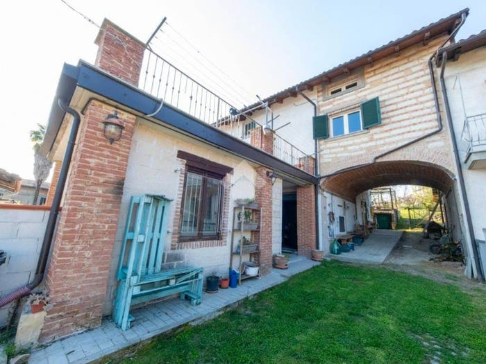 Casa con 6 locali in vendita in Vicolo Borgo, Centro, Camino