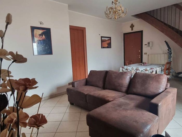 Appartamento quadrilocale in vendita in Via Giacomo Leopardi, La Loggia