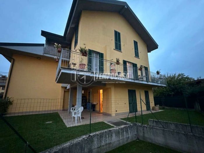 Appartamento bilocale in vendita in Strada Loggia, Centro, Gragnano Trebbiense