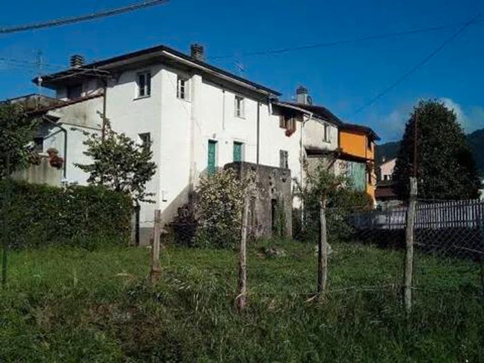 Casa con 5 locali in vendita in Via Paolo Cima, Beverino