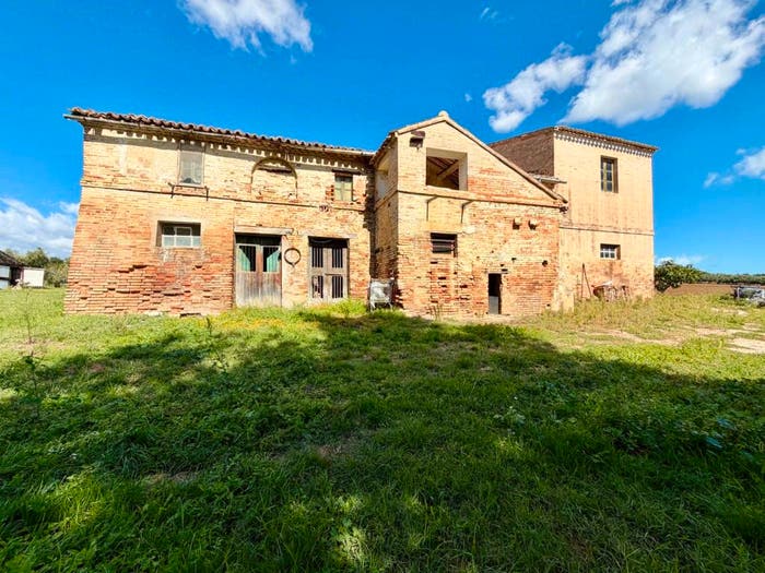 Casa con 6 locali in vendita in Contrada San Pietro, Recanati