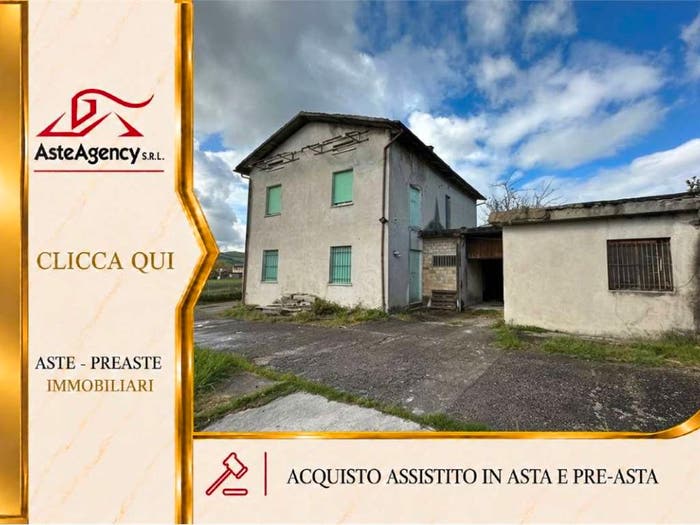 Appartamento con 6 locali in vendita in Località Cà L'Agostina, Ca' L'Agostina, Fermignano