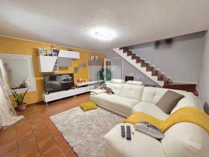 Casa trilocale in vendita in Via Montello, Centro, Giavera del Montello