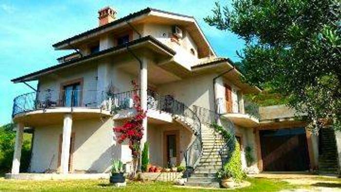 Casa con 6 locali in vendita in Via Arenile, Ripa Teatina
