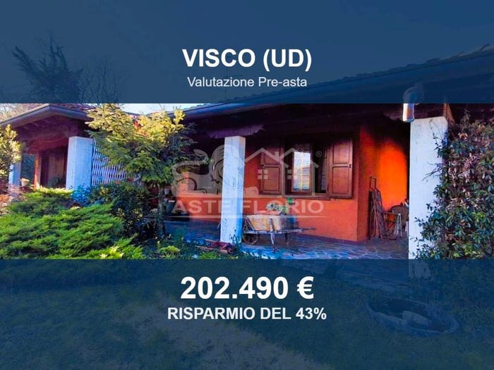 Casa con 6 locali in vendita in Via Cesare Battisti, Visco