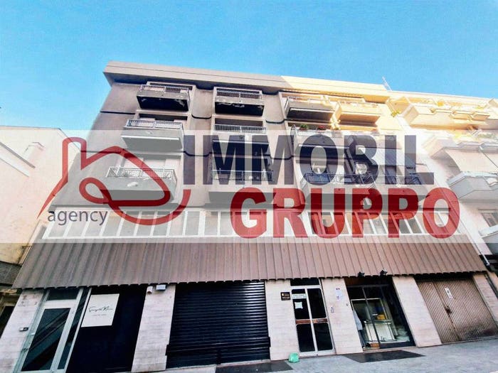 Appartamento con 5 locali in vendita in Via Felice Cavallotti, Ospedale, Andria