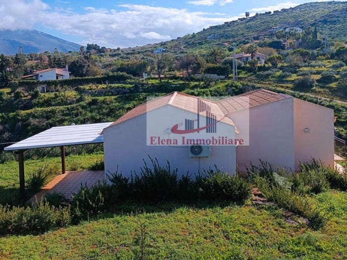 Casa trilocale in vendita in Contrada Sarmuci, Castellammare del Golfo