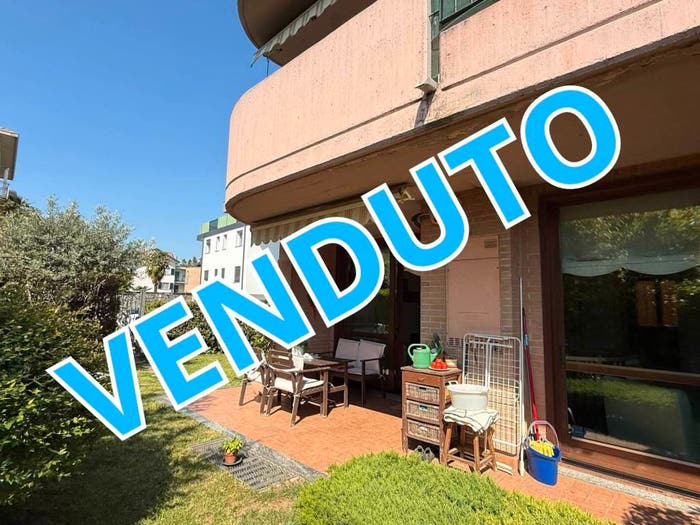 Appartamento trilocale in vendita in Via della Libertà, Centro, Lainate