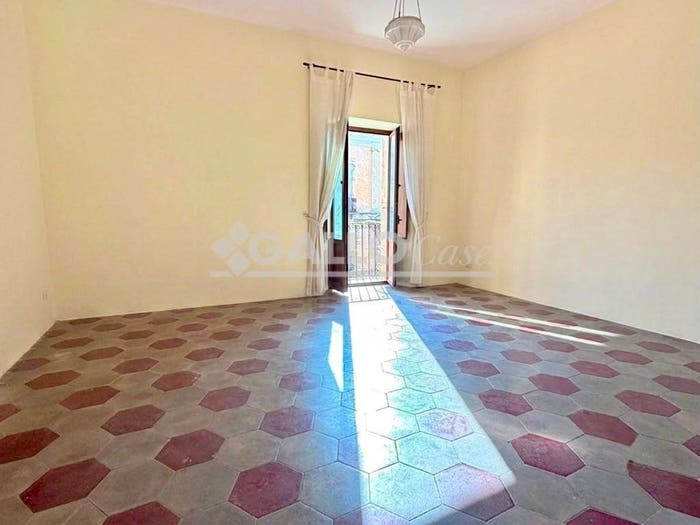 Appartamento con 5 locali in vendita in Via Immacolata, San Lucido