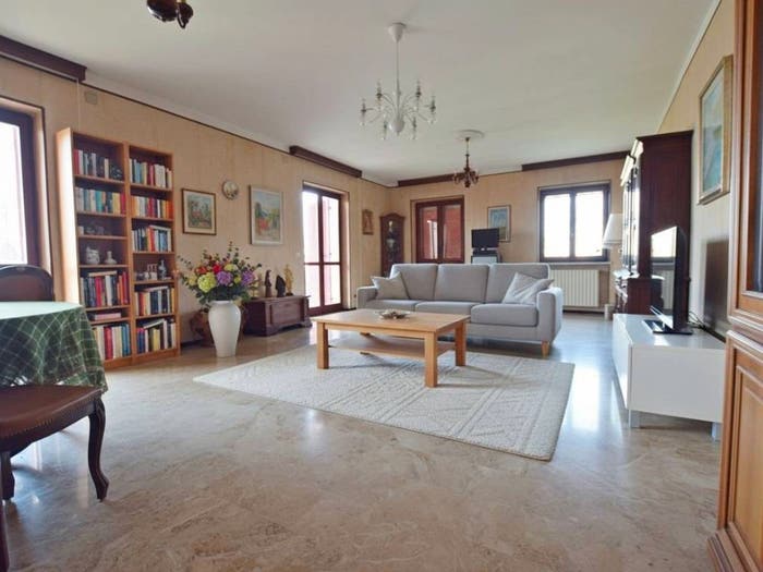 Casa con 6 locali in vendita in Via Molino, Cigliè