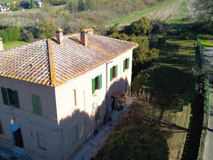 Appartamento con 6 locali in vendita in Via Maggio, Buonconvento
