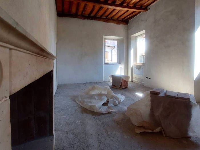 Casa con 6 locali in vendita in Strada Comunale di Gello, Gello, Pescaglia