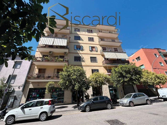 Appartamento con 5 locali in vendita in Via Cardinale Annibale da Ceccano, Centro Storico Corso Trieste, Caserta