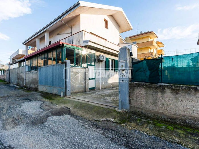 Casa con 6 locali in vendita in Via Fontanelle, Catona Villa San Giuseppe, Reggio Calabria