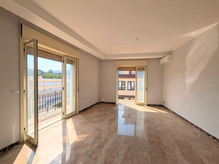 Appartamento con 5 locali in vendita in Via Giuseppe Verdi, Centro, Barcellona Pozzo di Gotto