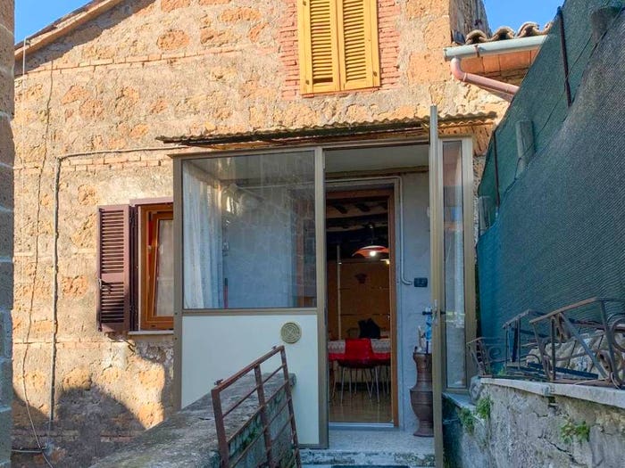 Appartamento quadrilocale in vendita in Via Porta Sant'Angelo, Centro, Acquapendente
