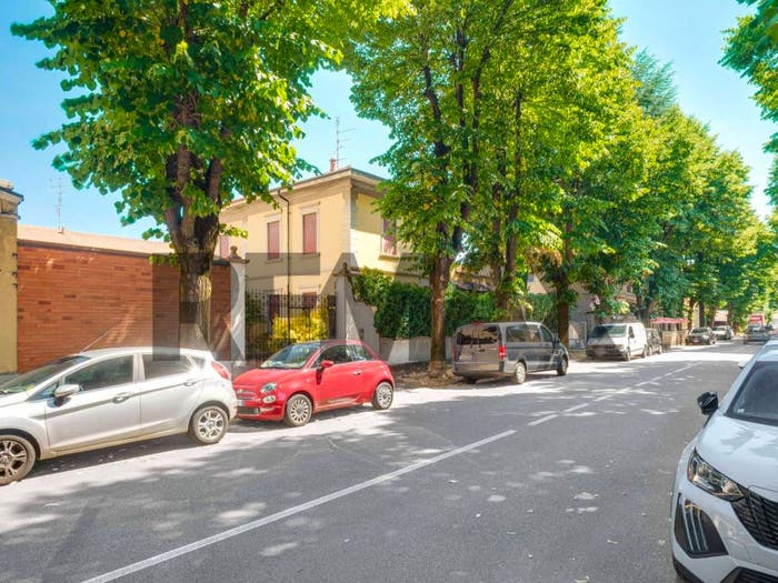 Casa con 6 locali in vendita in San Michele, Busto Arsizio
