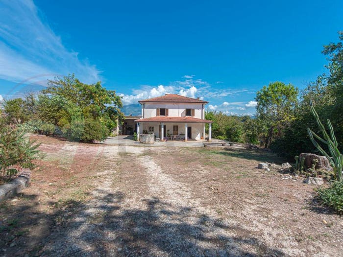 Casa con 6 locali in vendita in Contrada Fontana Merola, Pontecorvo