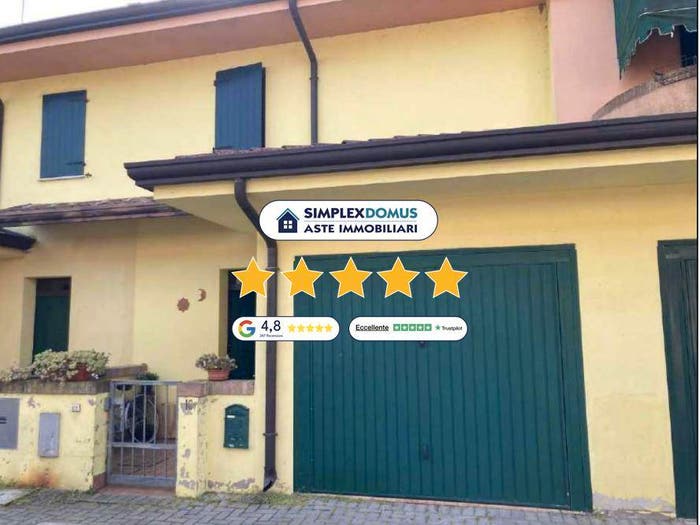 Casa quadrilocale in vendita in Via Papa Giovanni Paolo II, Massa Fiscaglia, Fiscaglia