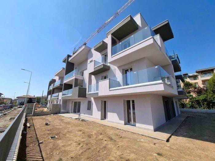 Appartamento quadrilocale in vendita in Via Aprile, Centro, Pedrengo