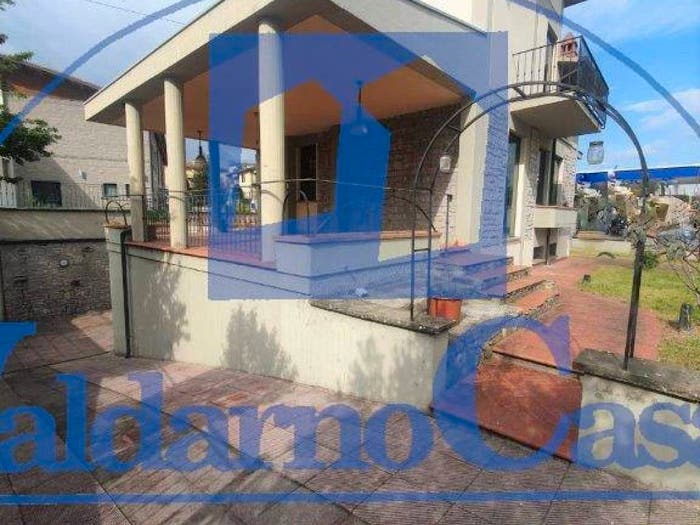 Casa con 5 locali in vendita in Figline Valdarno, Figline e Incisa Valdarno