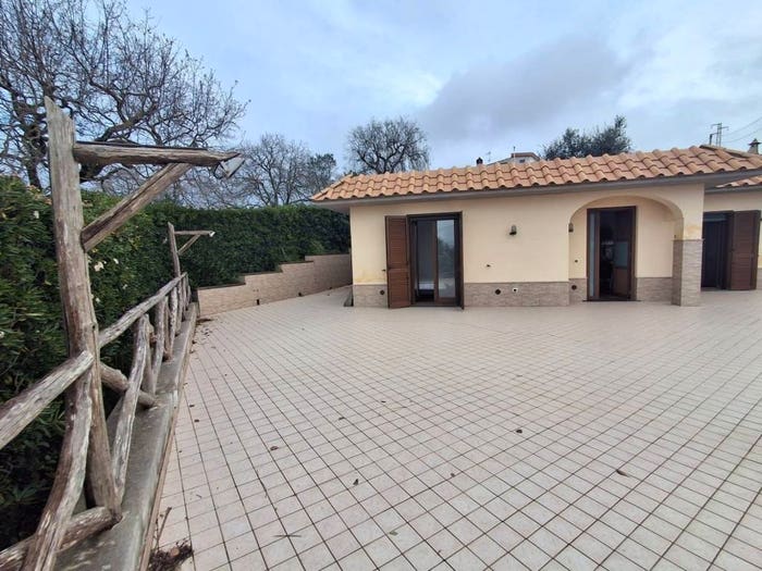 Casa trilocale in vendita in Via Tuoro, Centro, Massa Lubrense