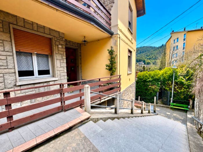 Appartamento con 6 locali in vendita in Via Madonina, Porretta Terme, Alto Reno Terme