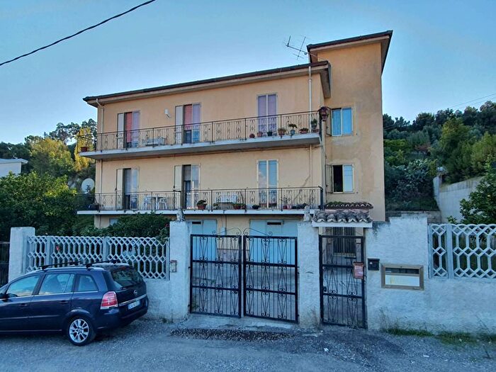 Casa con 6 locali in vendita in Via Ravenna, Fortuna Corvo, Catanzaro