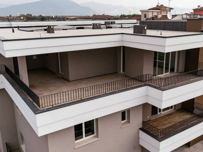 Appartamento quadrilocale in vendita in Via Gaetano Donizetti, Centro, Borgosatollo