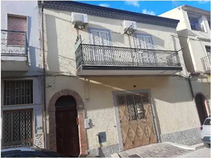 Appartamento con 6 locali in vendita in Corso Vittorio Emanuele II, Pietramontecorvino